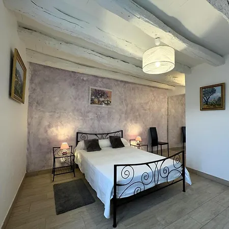 En Pierre 4 Pers Avec Wifi Et Parking En Perigord Noir - Fr-1-616-540 乡村民宿